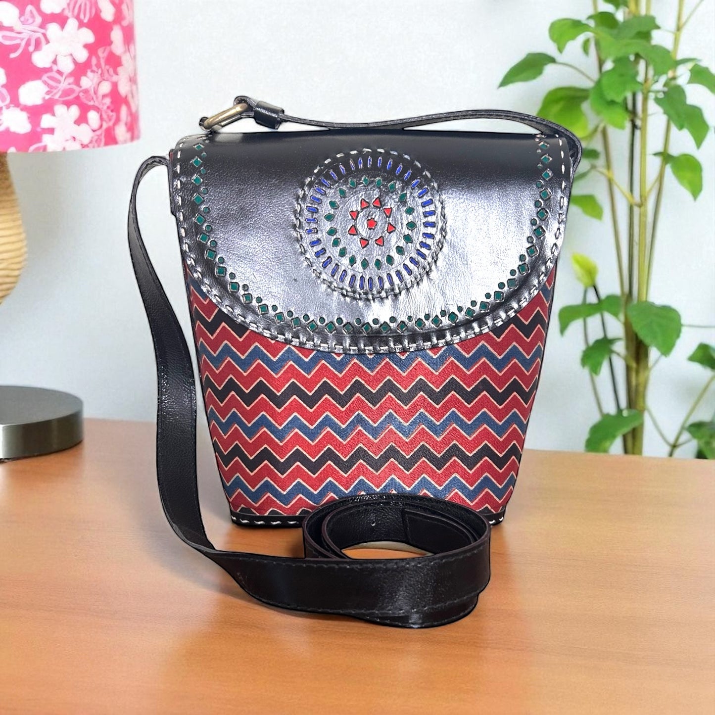 Fiery wave Leather Bucket Bag